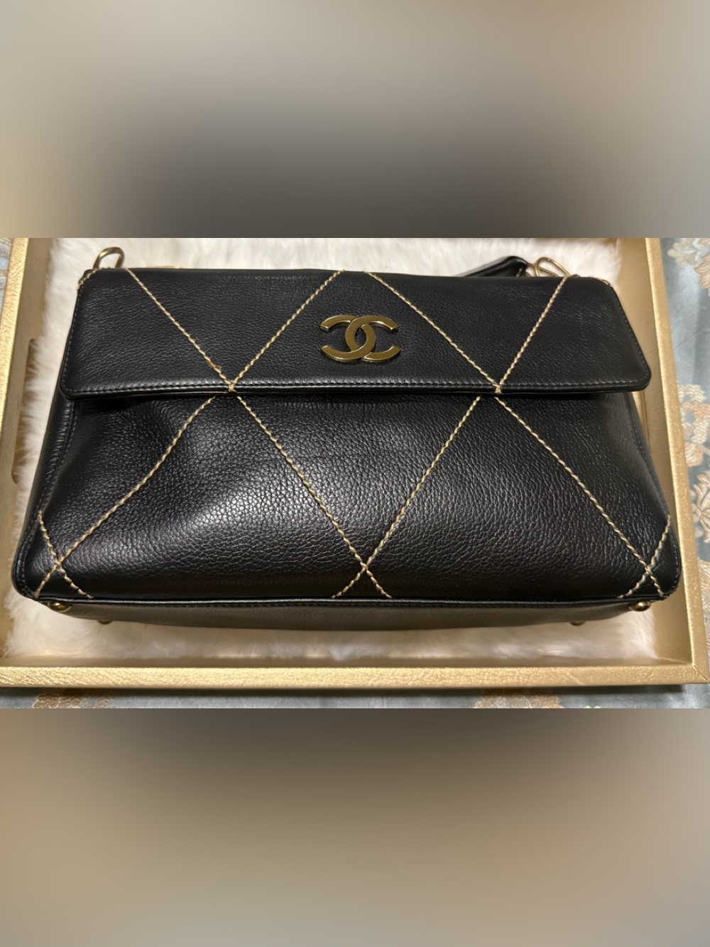 NEW!! UNICORN!! Chanel wild stitch black leather camera bag
